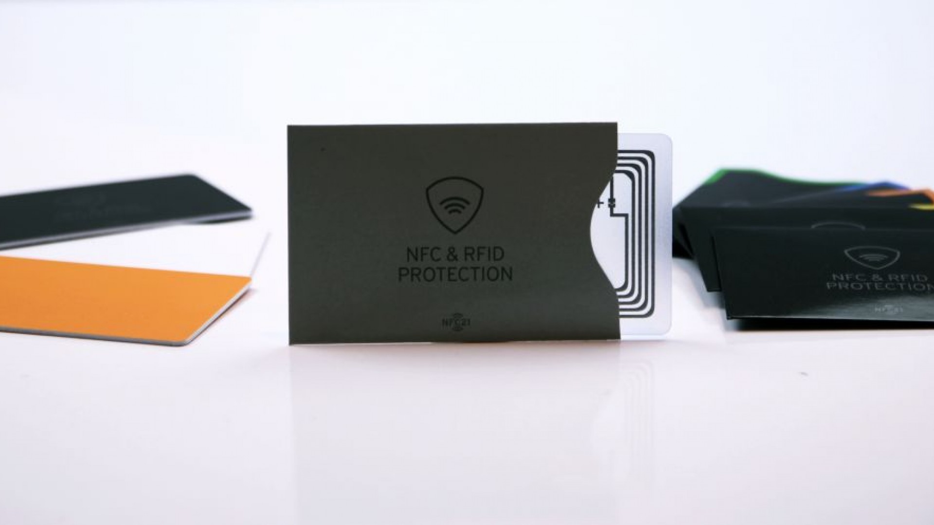 NFC-Blocken - NFC fähige Kreditkarten und Bankkarten gegen das Auslesen schützen