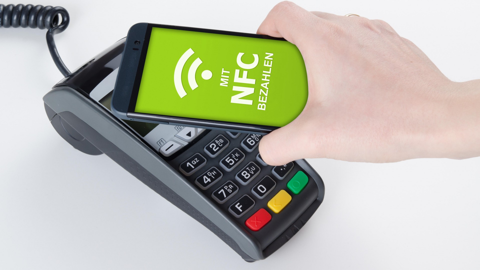 Bezahlen mittels NFC – Das Smartphone vs. EC-Karte