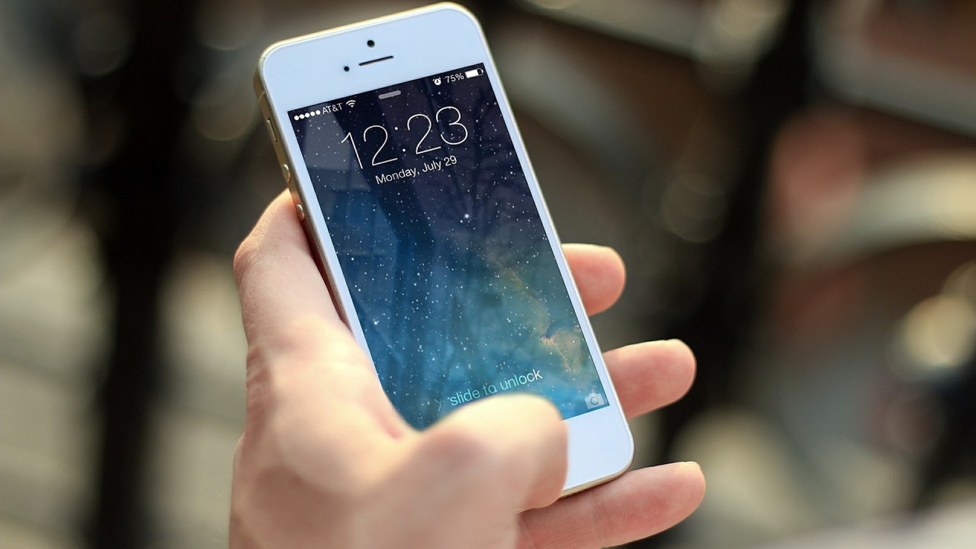 Jailbreaker schaltet NFC im iPhone frei