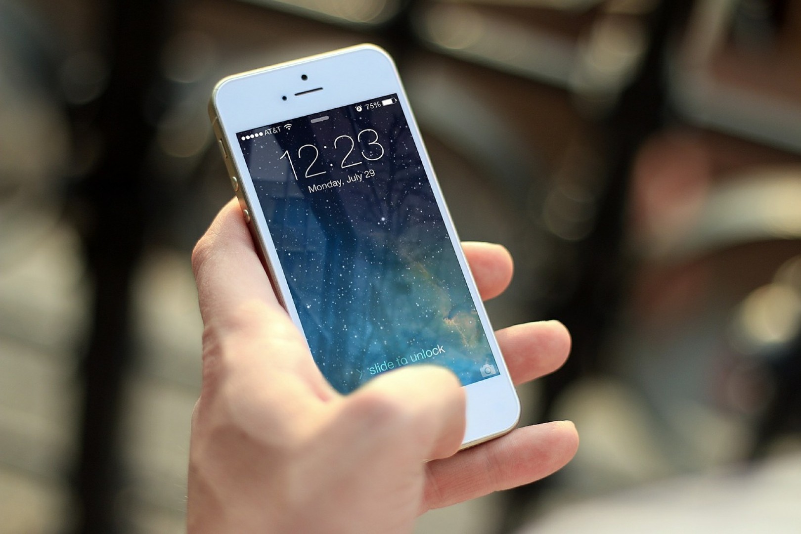 Jailbreaker schaltet NFC im iPhone frei